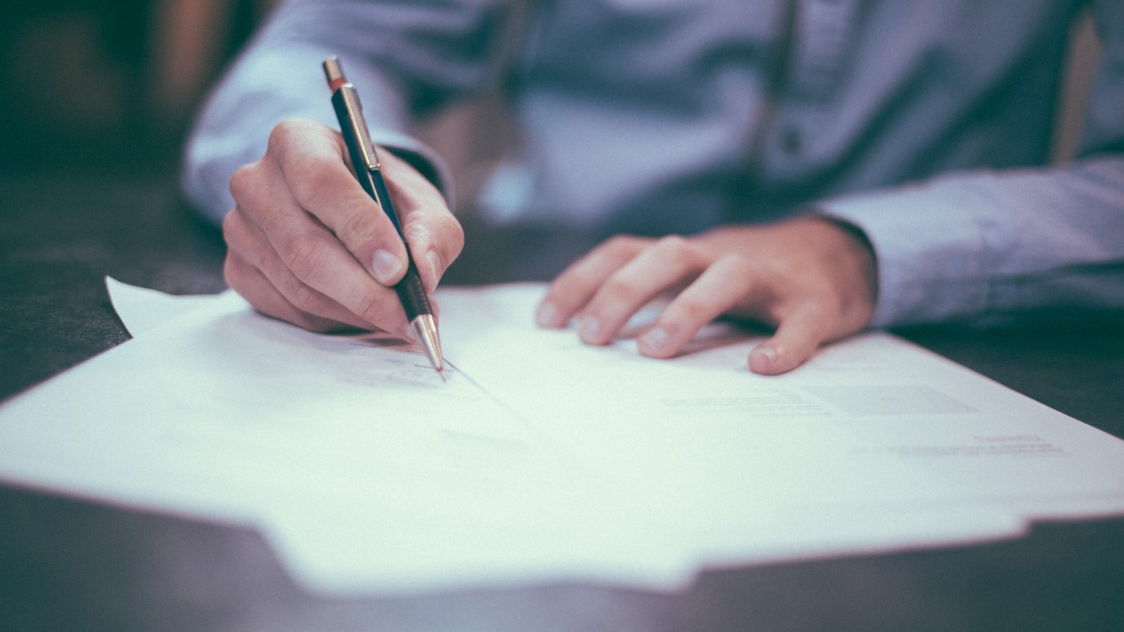 Software licensing comparison document concept